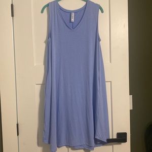 Lightly used sleeveless v neck T-shirt dress in sky blue size large